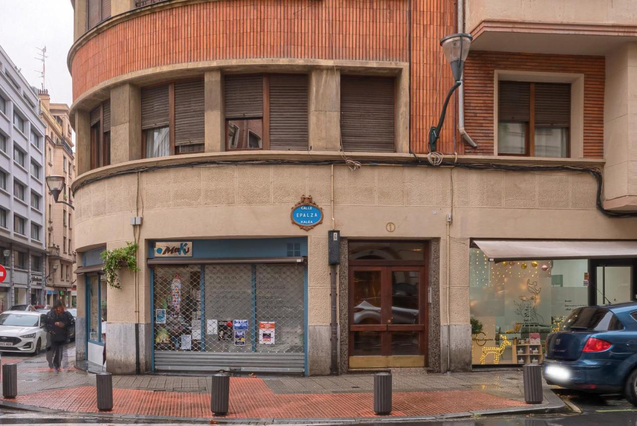 Encanto Y Confort En Calle Epalza - Tu Familia En El Corazon De Bilbao Exterior photo
